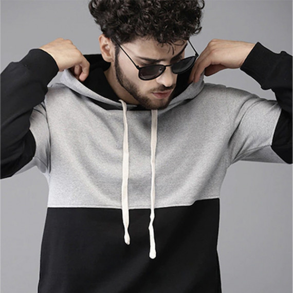 https://www.facemarshal.com/products/men-black-grey-colourblocked-hooded-sweatshirt