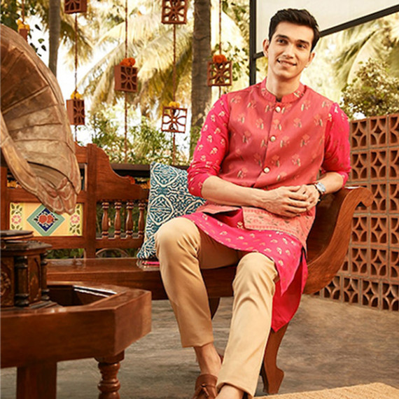 https://www.facemarshal.com/products/men-magenta-pink-golden-floral-printed-thread-work-floral-kurta-2