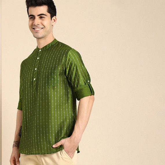 https://www.facemarshal.com/vi/products/men-olive-green-gold-toned-ethnic-woven-design-kurta