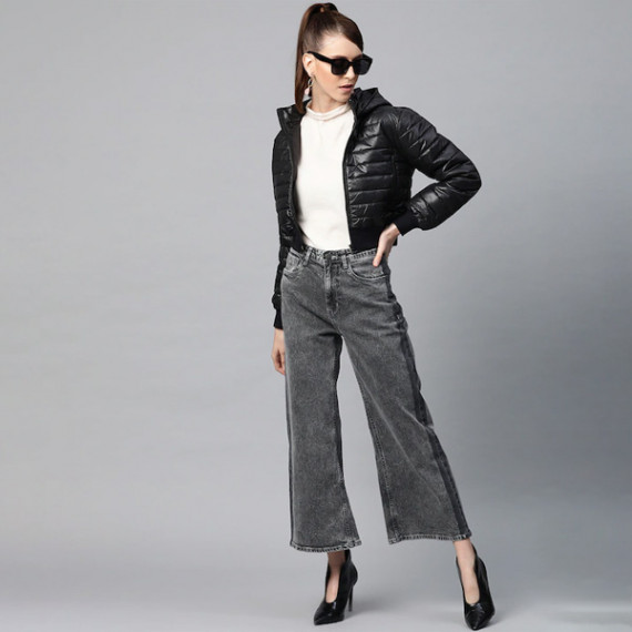 https://www.facemarshal.com/vi/products/women-black-solid-cropped-puffer-jacket