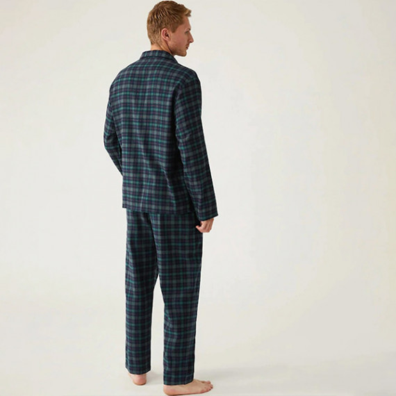 https://www.facemarshal.com/products/men-green-blue-checked-night-suit