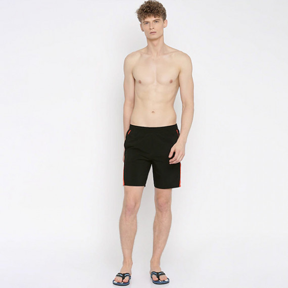 https://www.facemarshal.com/products/men-black-printed-swim-shorts-1