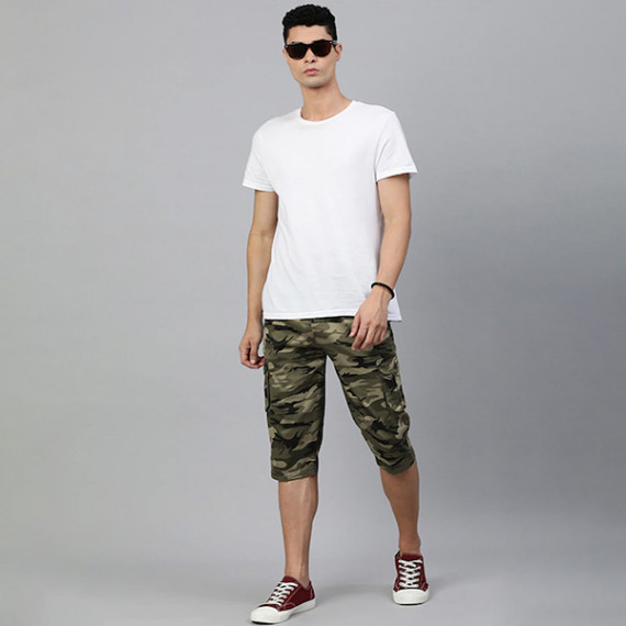 https://www.facemarshal.com/products/men-olive-green-beige-camouflage-printed-pure-cotton-34th-cargo-shorts
