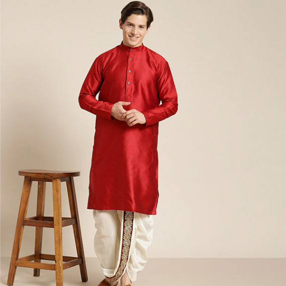 https://www.facemarshal.com/products/mens-cream-coloured-pure-cotton-double-layer-dhoti-gold-zari-border